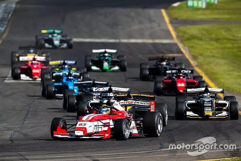 Matt Brabham, mtec Motorsport S5000