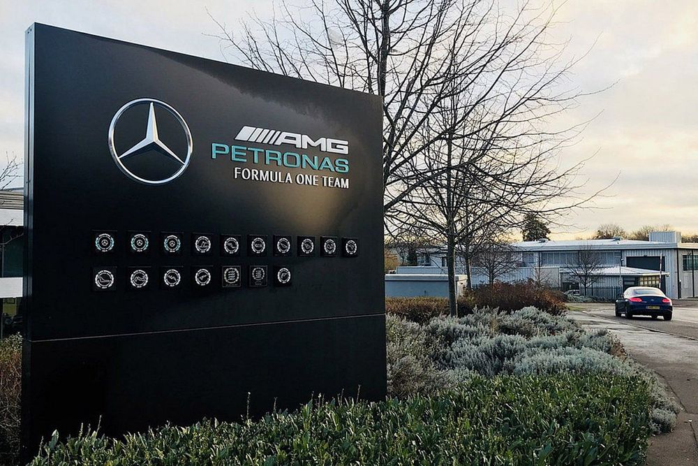 Mercedes AMG F1 Brackley, factory sign at the entrance