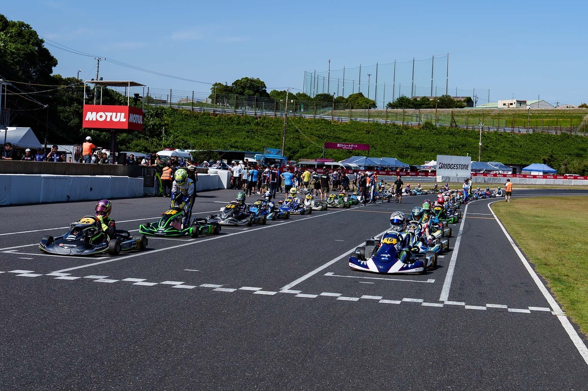 EXGEL MAXチャンプ最終戦、3クラス106名のカートドライバーが夏の鈴鹿