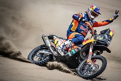 Dakar-winnaar Price toch weer onder het mes vanwege polsbreuk