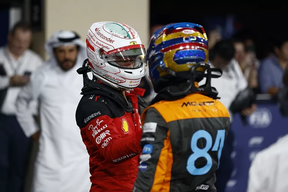 Charles Leclerc, Scuderia Ferrari, Oscar Piastri, McLaren, in Parc Ferme after Qualifying