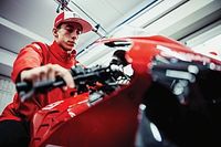 Acosta: "Necesitamos ense&ntilde;ar que MotoGP es un espect&aacute;culo agradable de ver"