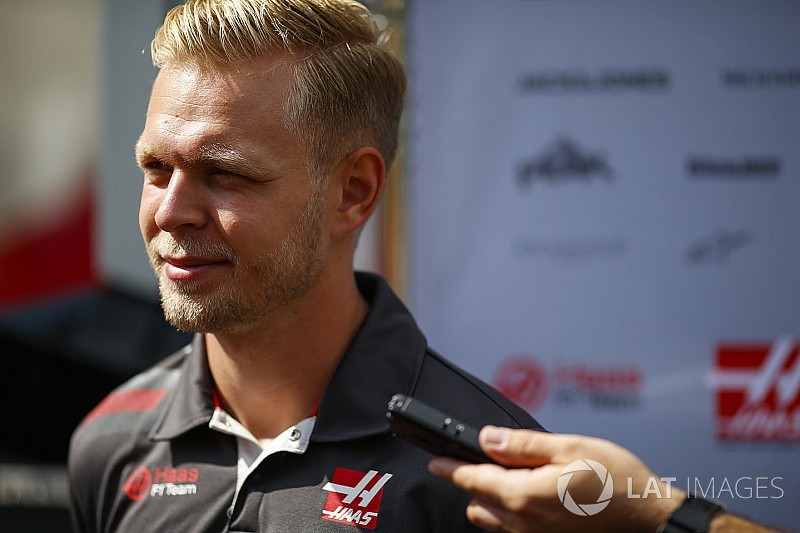 Magnussen perde ação judicial para seu ex-agente