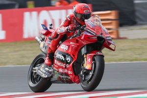 MotoGP: Marc Márquez voa e faz a pole para o GP da Hungria; Bagnaia sofre e é apenas 15º