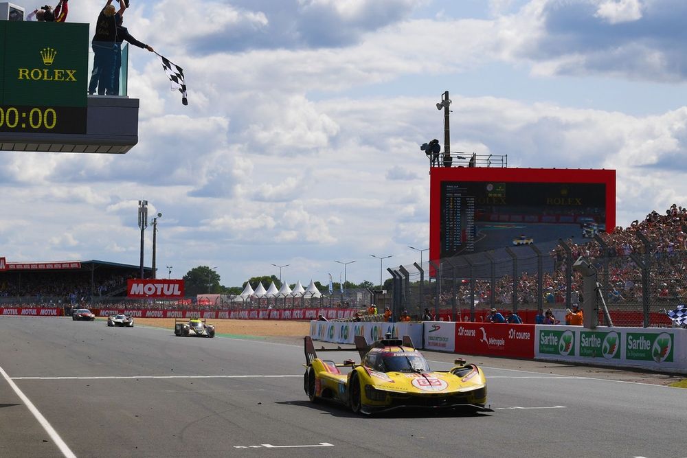 Winners #83 AF Corse Ferrari 499P: Robert Kubica, Yifei Ye, Philip Hanson