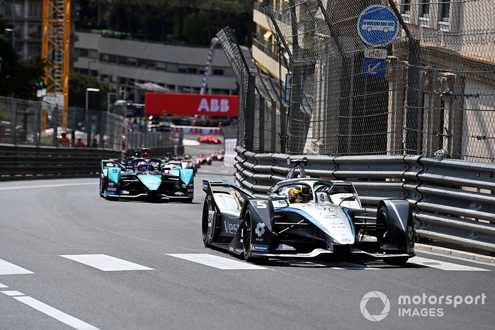 Stoffel Vandoorne, Mercedes-Benz EQ, EQ Silver Arrow 02, Mitch Evans, Jaguar Racing, Jaguar I-TYPE 5