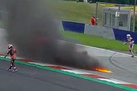 Incendio en las motos de Pedrosa y Savadori detiene el GP de Estiria