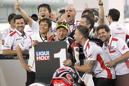 MotoGPコラム:同郷のヤツに負けられない! 鳥羽海渡のMoto3初優勝が、日本人ライダーたちにもたらすモノ