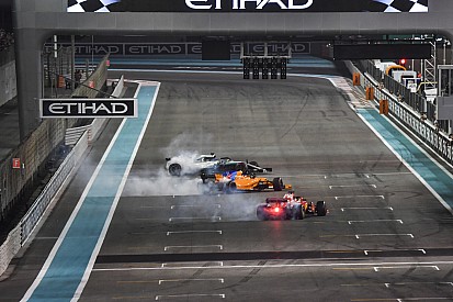 Accidentes, despedidas, luces, tatuajes, actores... las fotos de Abu Dhabi