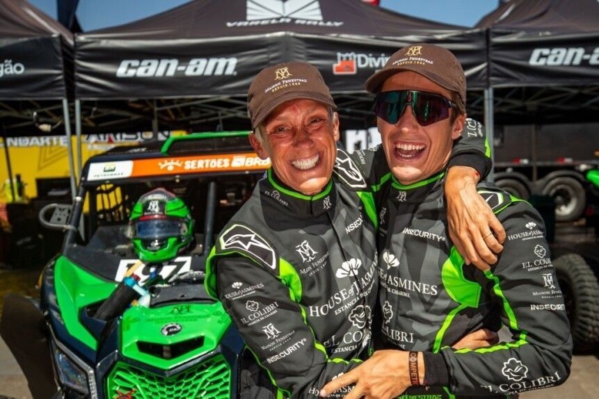 Sacha Fenestraz e Stephanie Fenestraz