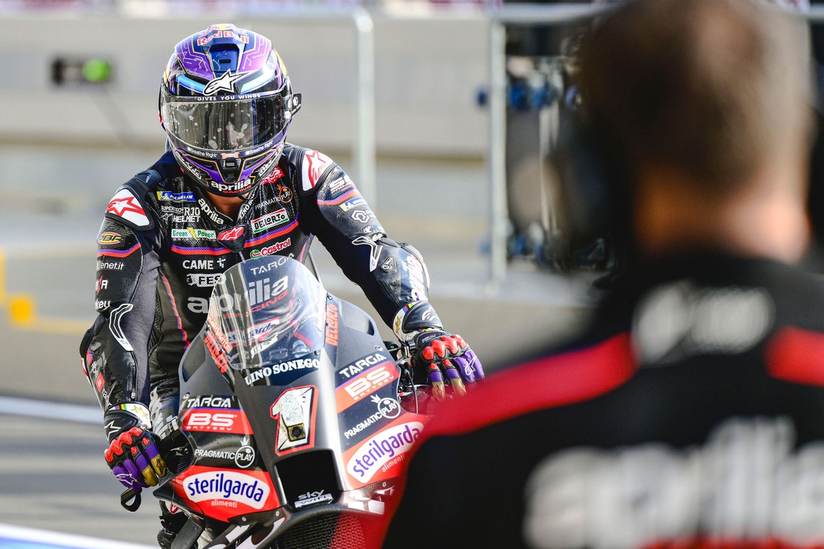 Aprilia stands firm over Jorge Martin contract saga
