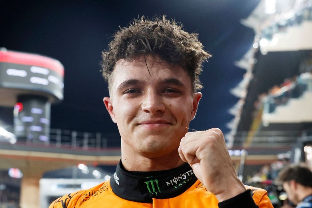Lando Norris, McLaren F1 Team, celebra su pole position