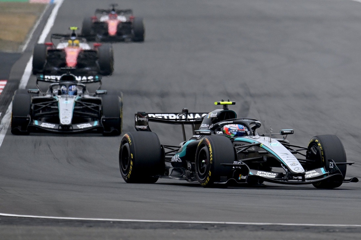 Antonelli impérial au GP de Chine, Hamilton enfin sur le podium avec Ferrari !