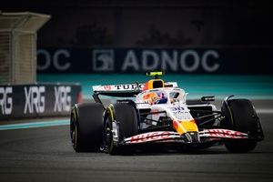 レーシングブルズ、2026年のレーシングスーツを一足先にお披露目。ファンからは好評の声