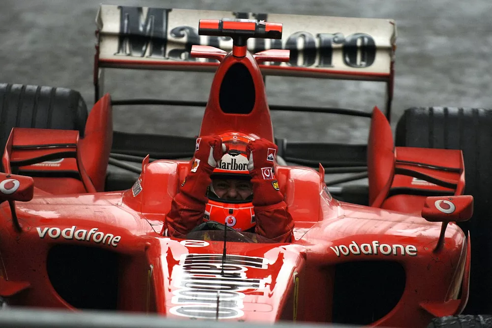 Ganador de la carrera que Michael Schumacher celebra
