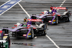Сем Бьорд (DS Virgin Racing) і Алекс Лінн (DS Virgin Racing)