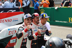 Winners #8 Toyota Gazoo Racing Toyota TS050: Sébastien Buemi, Kazuki Nakajima, Fernando Alonso