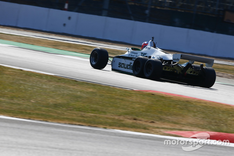 Jenson Button pilota a Williams FW08B de 1982