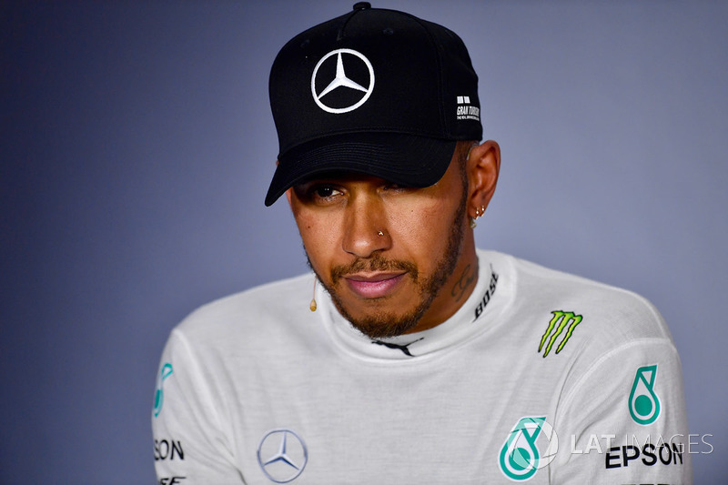 Lewis Hamilton, Mercedes-AMG F1 en la conferencia de prensa