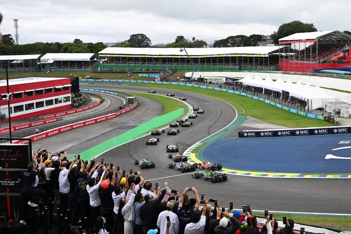 Lewis Hamilton, Ferrari, Nico Hulkenberg, Sauber, Franco Colapinto, Alpine