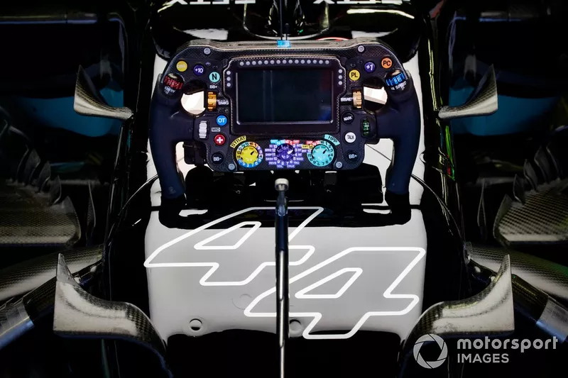 Volante para el coche de Lewis Hamilton, Mercedes W12