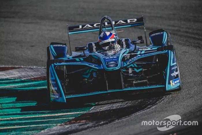 Teste de Sérgio Jimenez em carro da Fórmula E em Valência