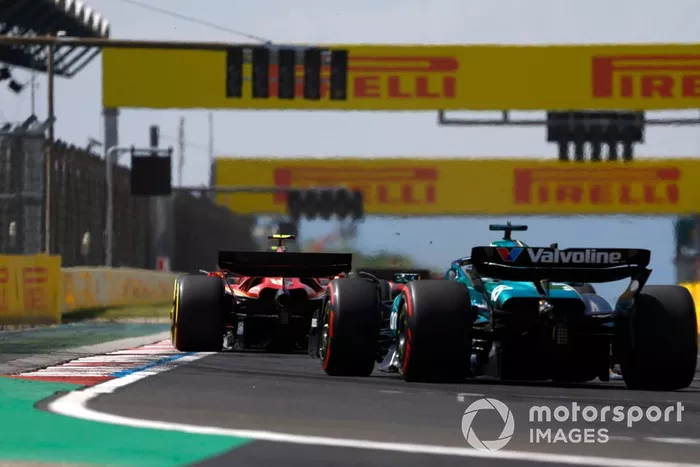 Carlos Sainz, Ferrari SF-24, Lance Stroll, Aston Martin AMR24