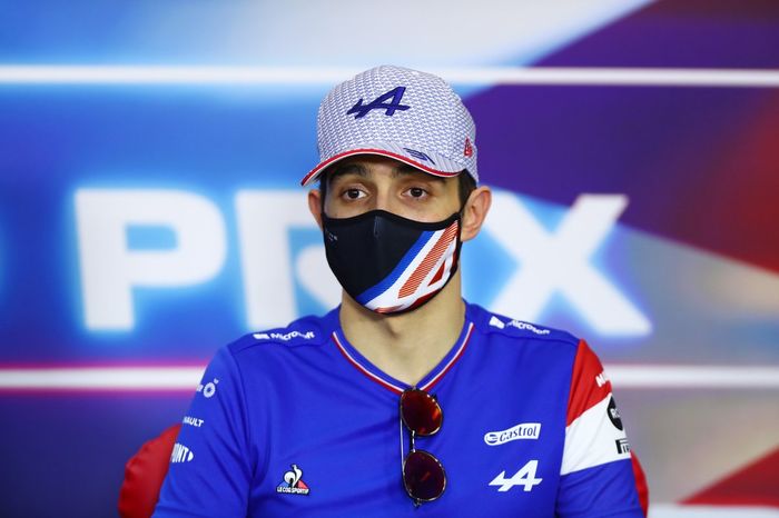 Esteban Ocon, Alpine F1, en la conferencia de prensa