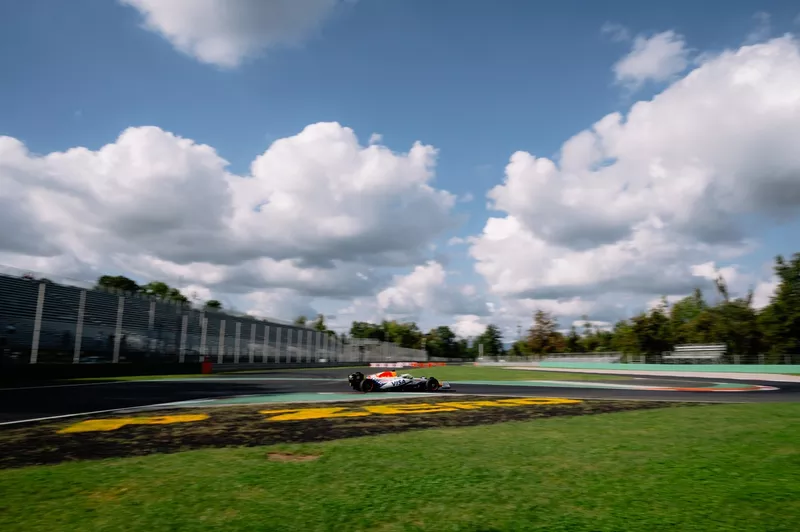Isack Hadjar, Racing Bulls, essais Pirelli Monza