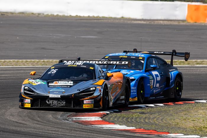 Ben Dörr, Dörr Motorsport McLaren 720S GT3 Evo, René Rast, Schubert Motorsport BMW M4 GT3