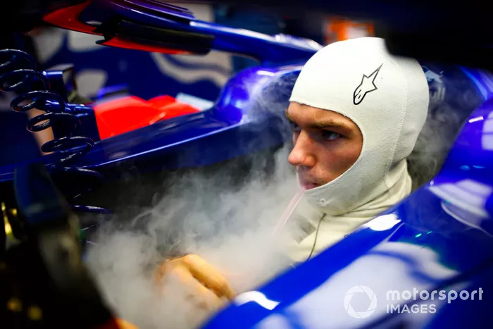 Dentro del cockpit, se estima que la temperatura alcance los 60°C, lo que se asemeja a una sauna.