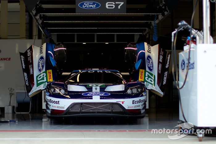 #67 Ford Chip Ganassi Racing Ford GT: Andy Priaulx, Harry Tincknell