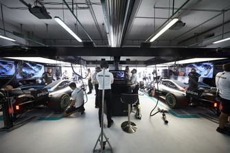 Валттері Боттас, Льюіс Хемілтон, Mercedes AMG F1 W09