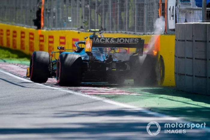 Choque de Kevin Magnussen, Haas VF-19 en la calificación