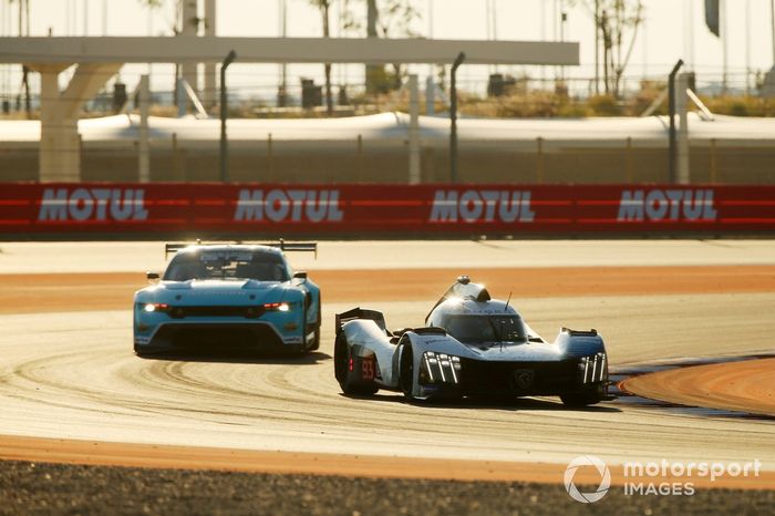 #93 Peugeot Totalenergies Peugeot 9X8: Mikkel Jensen, Nico Muller, Jean-Eric Vergne