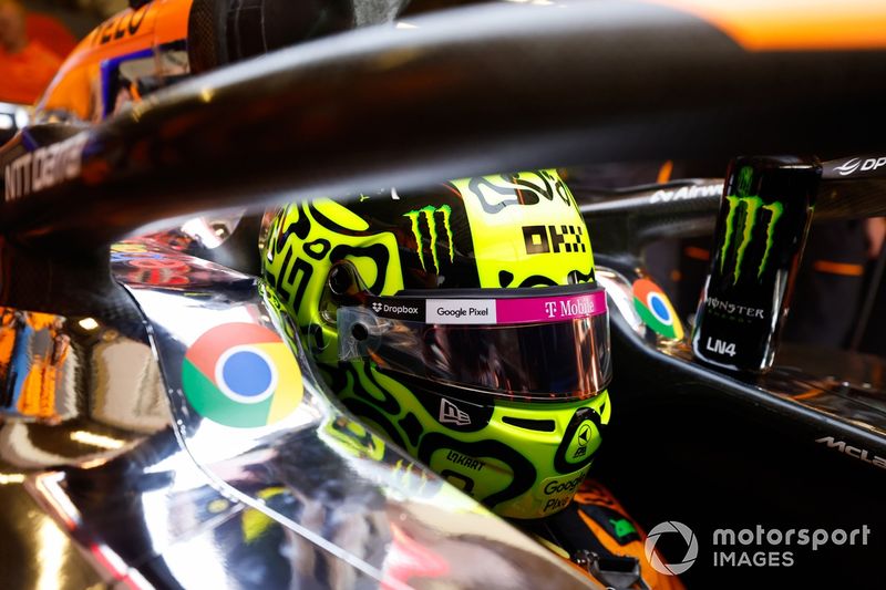 Lando Norris, McLaren F1 Team, no cockpit