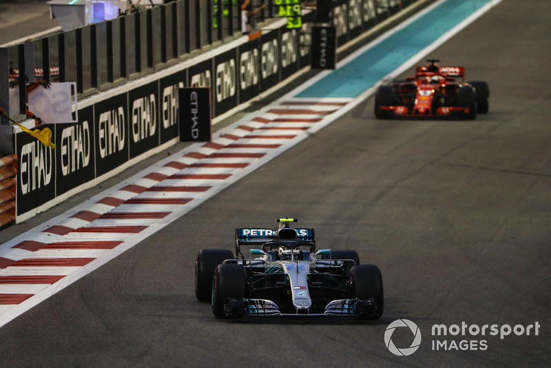 Валттері Боттас, Mercedes AMG F1 W09, Себастьян Феттль, Ferrari SF71H