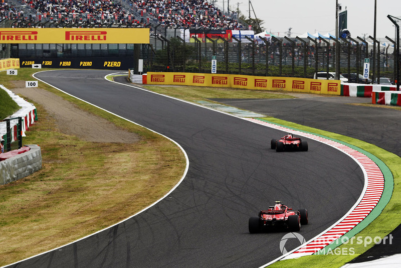 Sebastian Vettel, Ferrari SF71H, devant Kimi Raikkonen, Ferrari SF71H