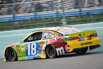 Kyle Busch, Joe Gibbs Racing, Toyota Camry M&M's