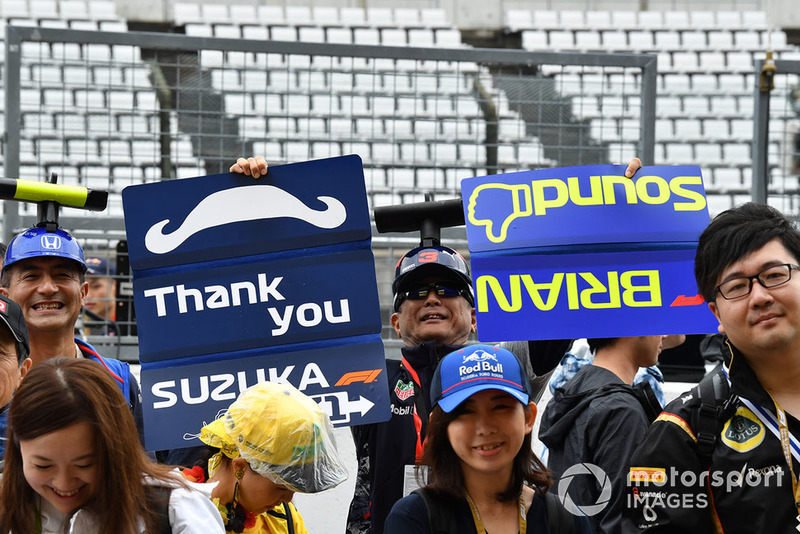 Fan and banner