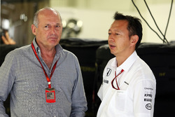 (L to R): Ron Dennis, McLaren Executive Chairman with Yusuke Hasegawa, Head of Honda F1 Programme
