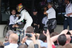 Race winner Lewis Hamilton, Mercedes AMG F1 and Billy Monger