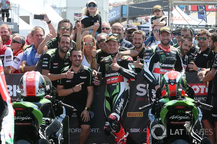 Retour au sommet à Laguna Seca