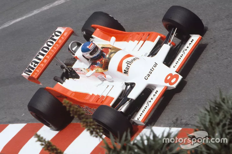 パトリック・タンベイ（マクラーレンM28フォード