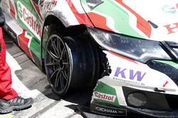 The car of Tiago Monteiro, Honda Racing Team JAS, Honda Civic WTCC after his crash