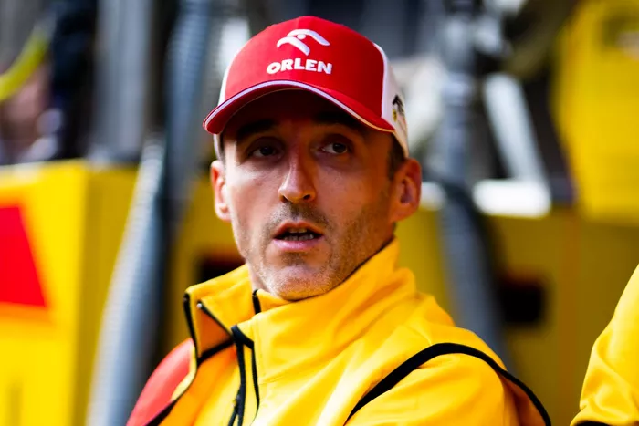#83 AF Corse Ferrari 499P: Robert Kubica