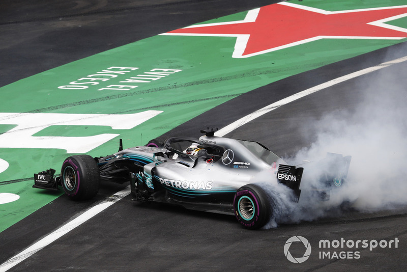 Льюіс Хемілтон, Mercedes AMG F1 W09