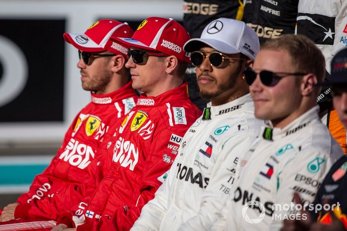 Sebastian Vettel, Ferrari, Kimi Raikkonen, Ferrari, Lewis Hamilton, Mercedes AMG F1 y Valtteri Bottas, Mercedes AMG F1 a¡¡en la foto de grupo