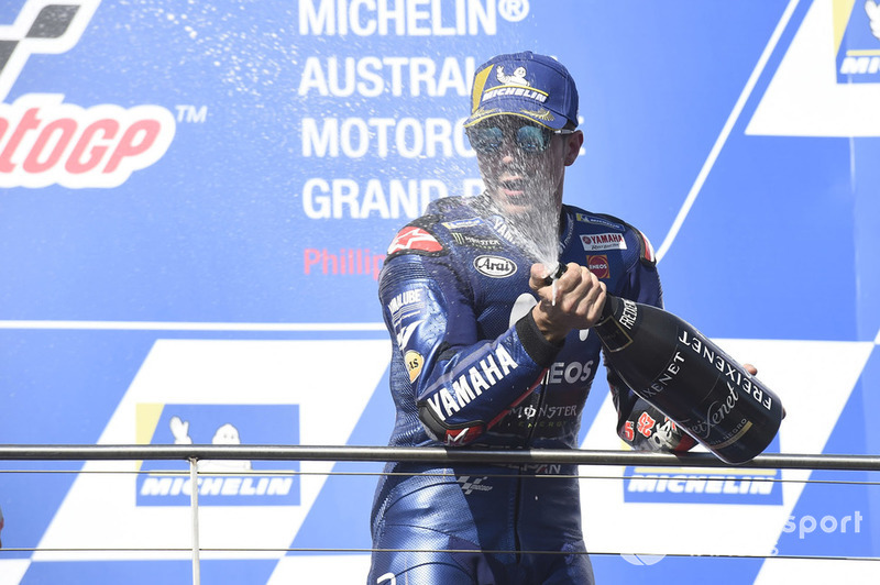 Подіум: переможець гонки Маверік Віньялес, Yamaha Factory Racing