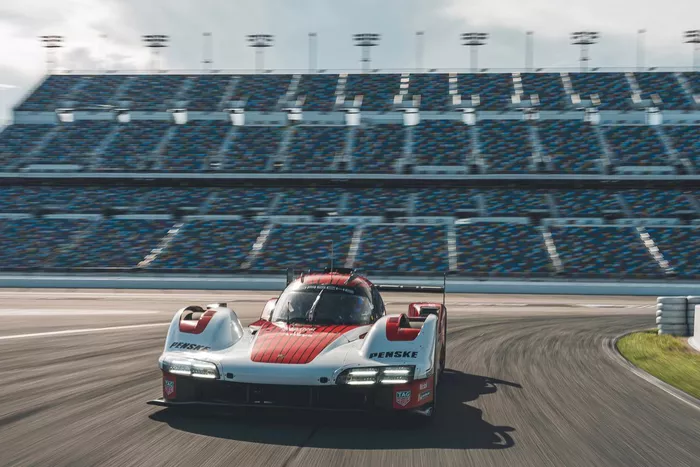 Porsche 963 LMDh 